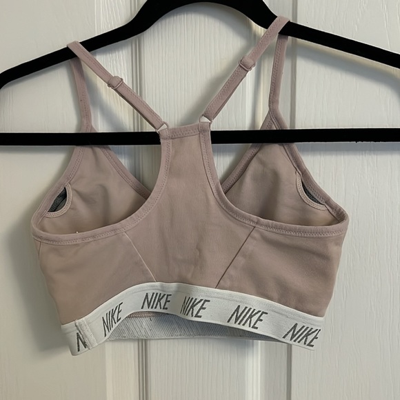 Nike lavender tank top - Picture 3 of 4